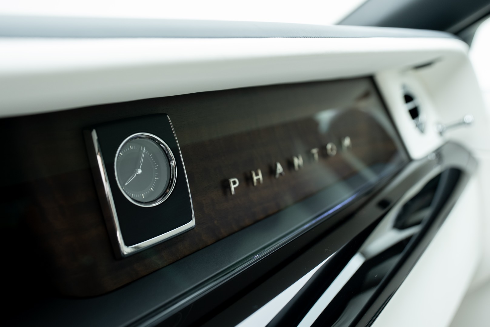 2026 ROLLS ROYCE PHANTOM | GCC | MAIN DEALER WARRANTY AND SERVICE | FULL OPTION | 